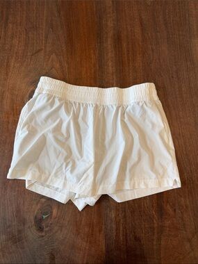 Athleta White Athletic Pull-On Shorts